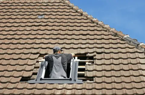 Pose de velux - Boucoiran-et-Nozières